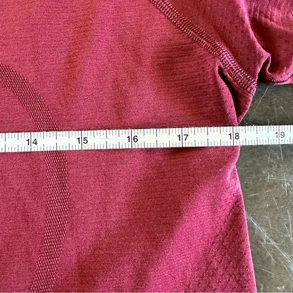 Lululemon Swiftly Tech Long Sleeve Shirt 2.0 Race Length (Crop) - Picture 5 of 8